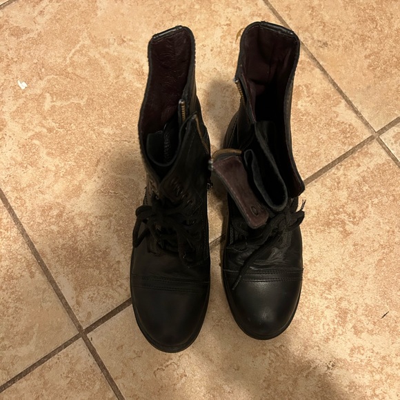 Steve Madden Troopa Boots - Picture 2 of 4